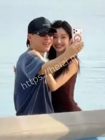 胡彦斌易梦玲马尔代夫亲密照